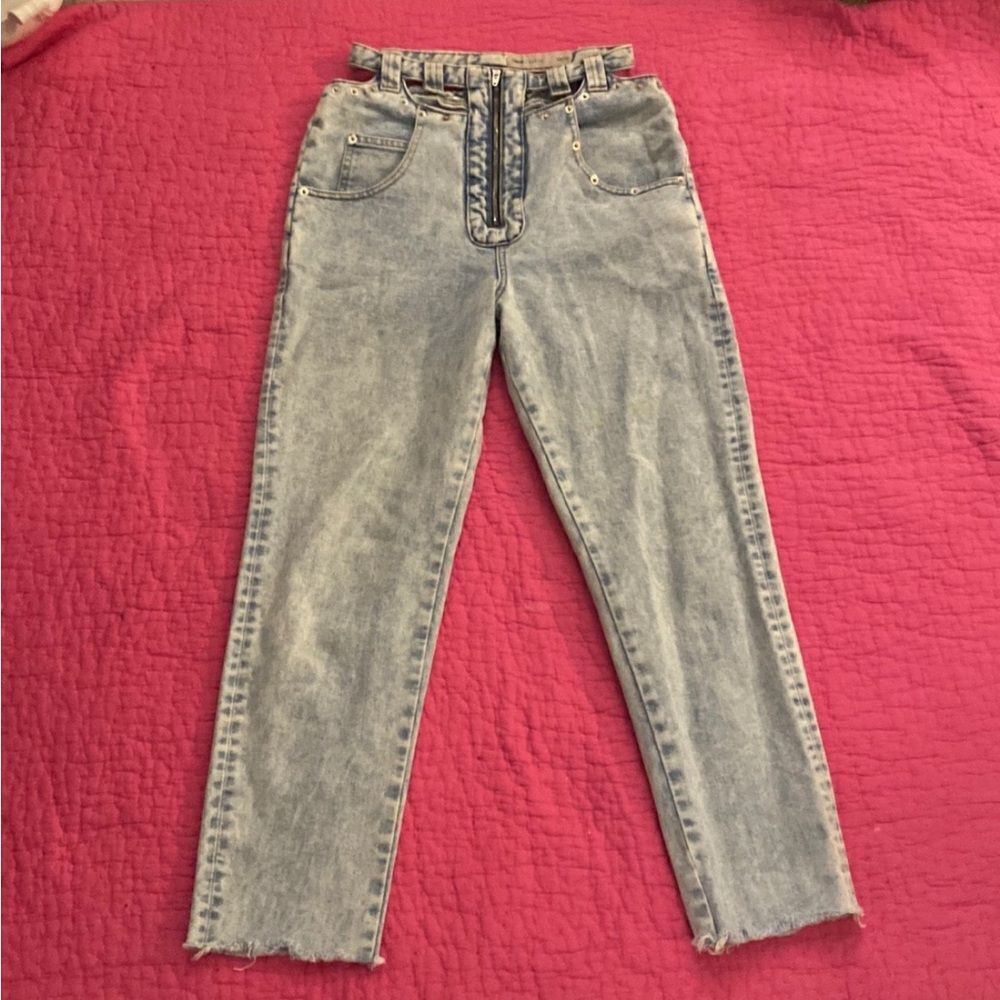 ASOSWomen's High Rise Acid Wash  cut out Jeans, size 25